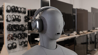 JBL Quantum 800 Wireless Design Picture 2