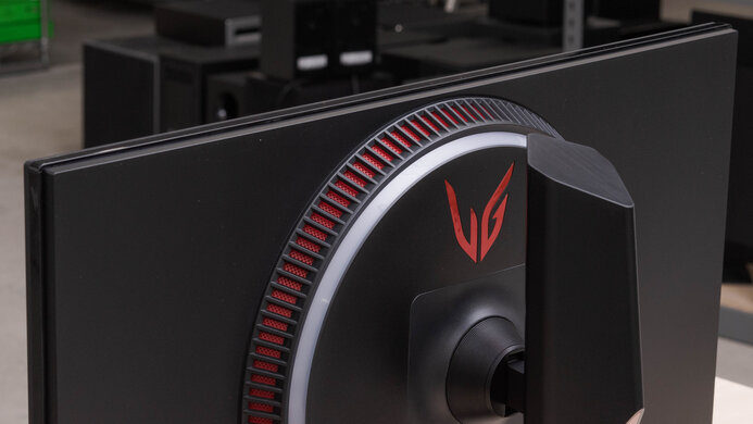 LG 27GN950-B Build Quality Picture