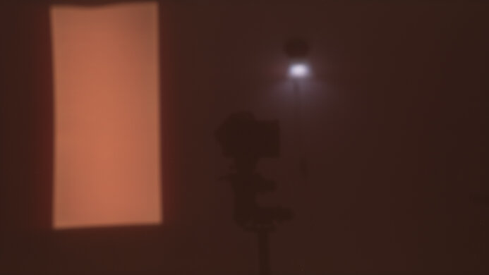 Dell Alienware AW2725DF Bright Room Off Picture