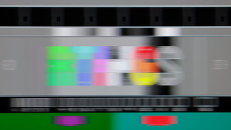 Dell Alienware AW2725QF Pursuit Photo 60Hz