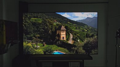 Samsung 100QN80F HDR Landscape Photo