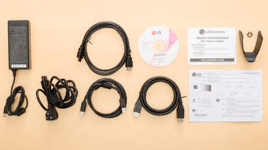 LG 32GK850G-B In The Box Picture