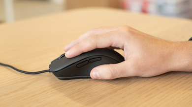 Anker Gaming Mouse Fingertip Grip Picture