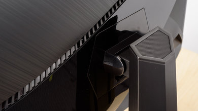 MSI Optix MPG27CQ Ergonomics picture