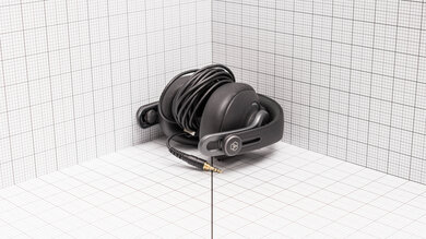 AKG K371 Portability Picture