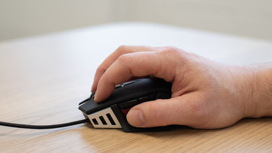 Corsair M65 RGB Elite Claw Grip Picture