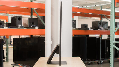 Samsung QN95B QLED Thickness Picture