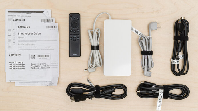 Samsung Odyssey OLED G8/G80SD S32DG80 In The Box Picture