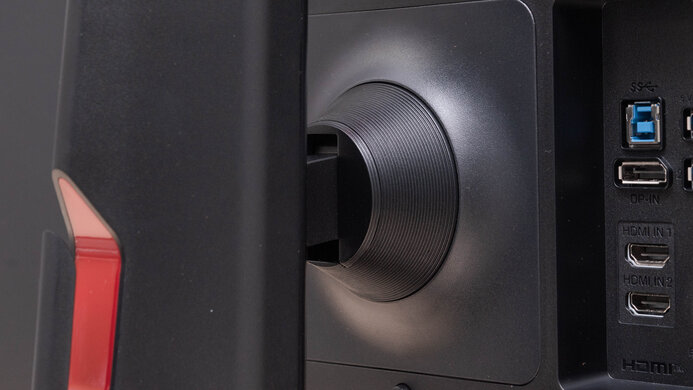 LG 27GN950-B Ergonomics Picture