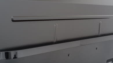 Sony X830F Build quality picture