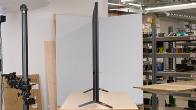 TCL QM6K Thickness Picture