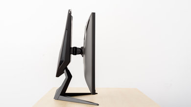 Gigabyte AORUS AD27QD Thickness Picture