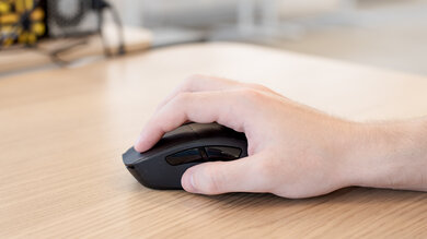 Logitech G403 Prodigy Wireless Claw Grip Picture
