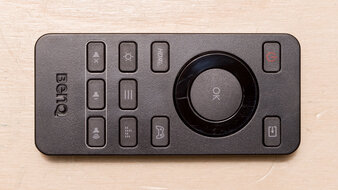BenQ MOBIUZ EX321UX Controls Picture