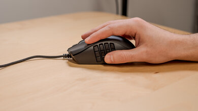 Razer Naga X Fingertip Grip Picture