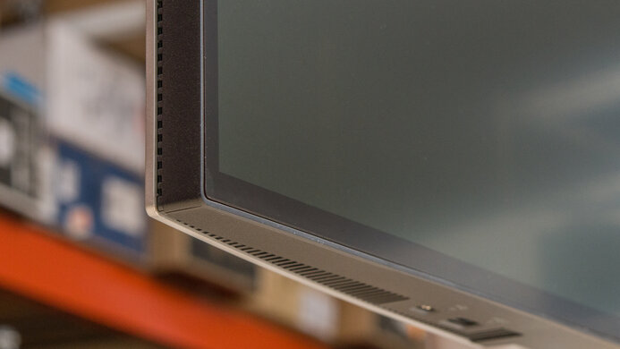 Dell U3223QE Build Quality Picture