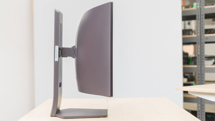 LG 34GS95QE-B Thickness Picture