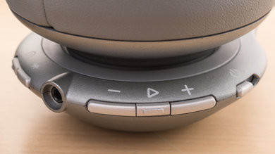 JBL Everest 310 Wireless Controls Picture