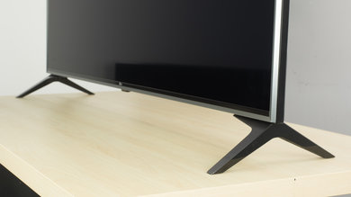 LG UJ7700 Stand Picture