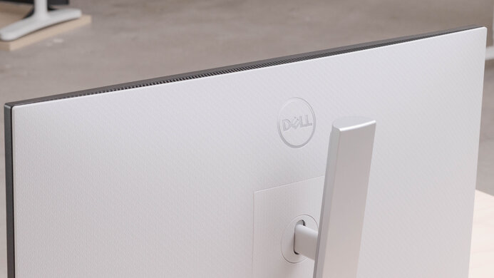 Dell S2721QS Build Quality Picture