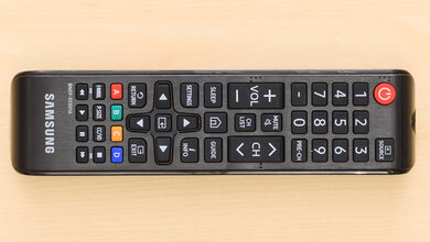 Samsung NU7300 Remote Picture