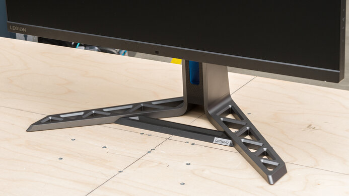 Lenovo Legion Y32p-30 Stand Picture