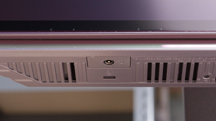 LG 27GX790A-B Inputs 2