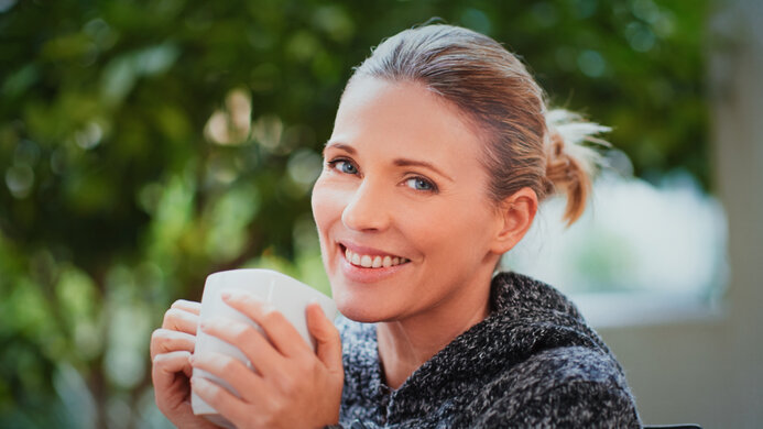 ASUS ROG Swift OLED PG27AQDP Average Room