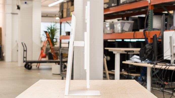 Samsung Smart Monitor M80C S32CM80 Thickness Picture