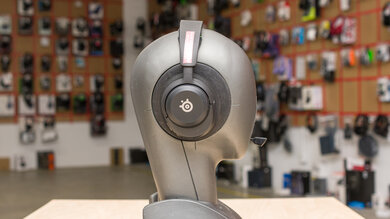 SteelSeries Arctis Nova 5 Side Picture