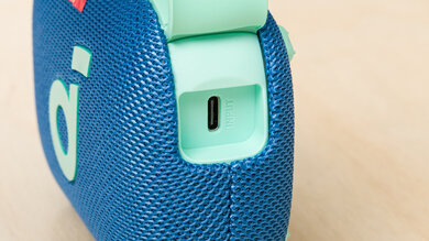 Anker Soundcore Select 4 Go Controls Photo 2