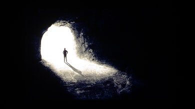 Samsung S95D OLED Contrast Picture