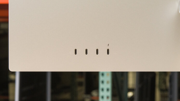 Apple Studio Display Inputs 1