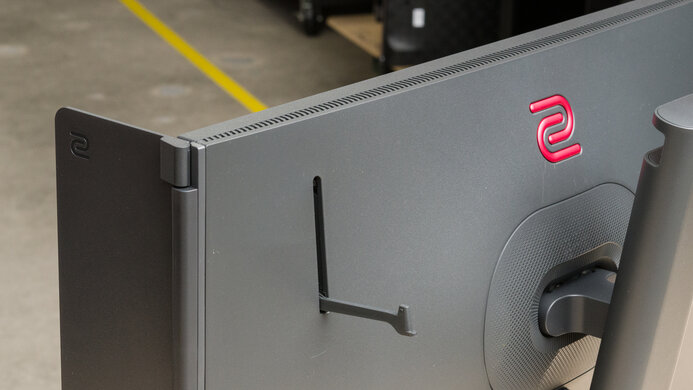 BenQ ZOWIE XL2546X Build Quality Picture