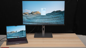 ASUS ProArt Display 6K PA32QCV Display Picture