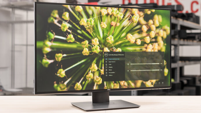 Dell U2718Q vs Dell UltraSharp U2720Q Side-by-Side Monitor