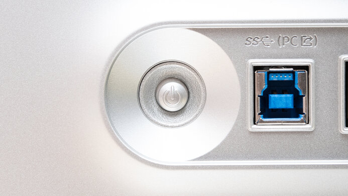 Samsung Odyssey OLED G6/G60SD S27DG60 Controls Picture