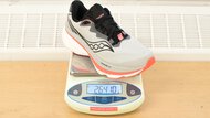 Saucony Hurricane 26 Right Shoe Weight Photo