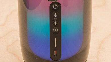 JBL Pulse 5 Controls Photo