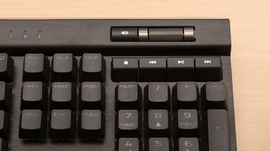 Corsair K95 RGB PLATINUM XT Extra Features