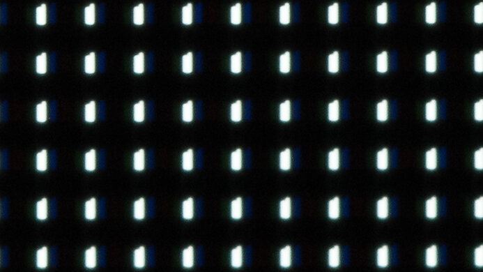 ASUS ROG Strix OLED XG32UCWMG Pixels