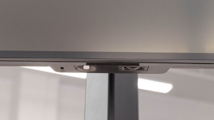 LG 27GN950-B Controls Picture