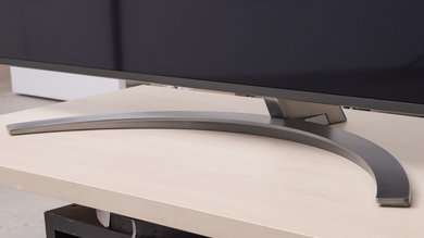 LG SM9970 8k Stand Picture