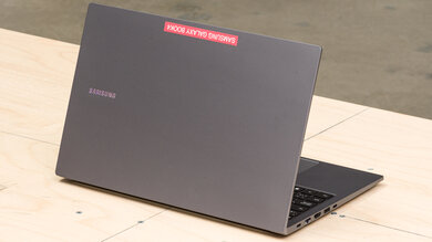 review laptop essay Samsung Galaxy Book4 (2024) Build Quality Photo