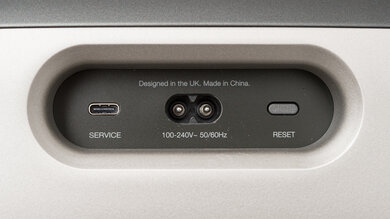 Bowers & Wilkins Zeppelin 2021 Controls Photo 2