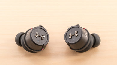 JBL UA True Wireless Flash Controls Picture