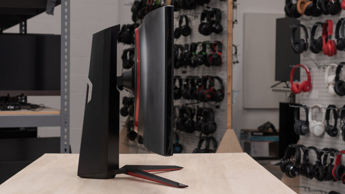 LG 34GN850-B Thickness Picture