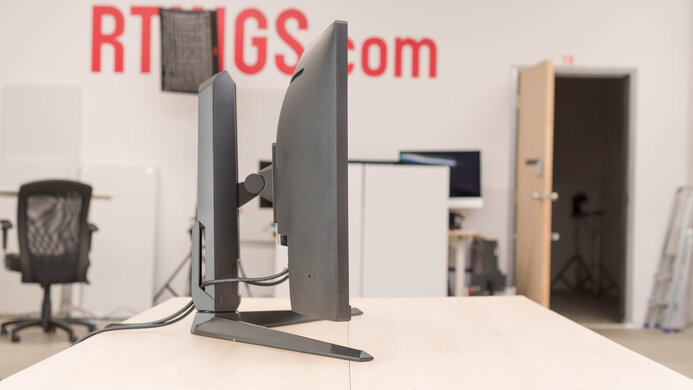 ASUS TUF Gaming VG34VQL1B Thickness Picture