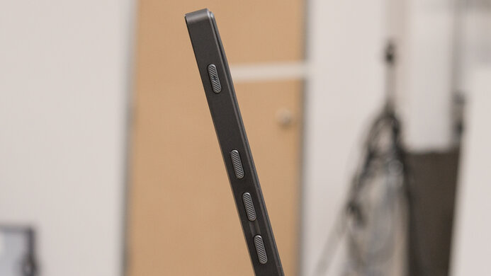 ASUS ROG Strix XG17AHPE Controls Picture