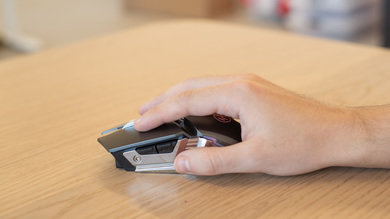 Vegcoo C18  Fingertip Grip Picture